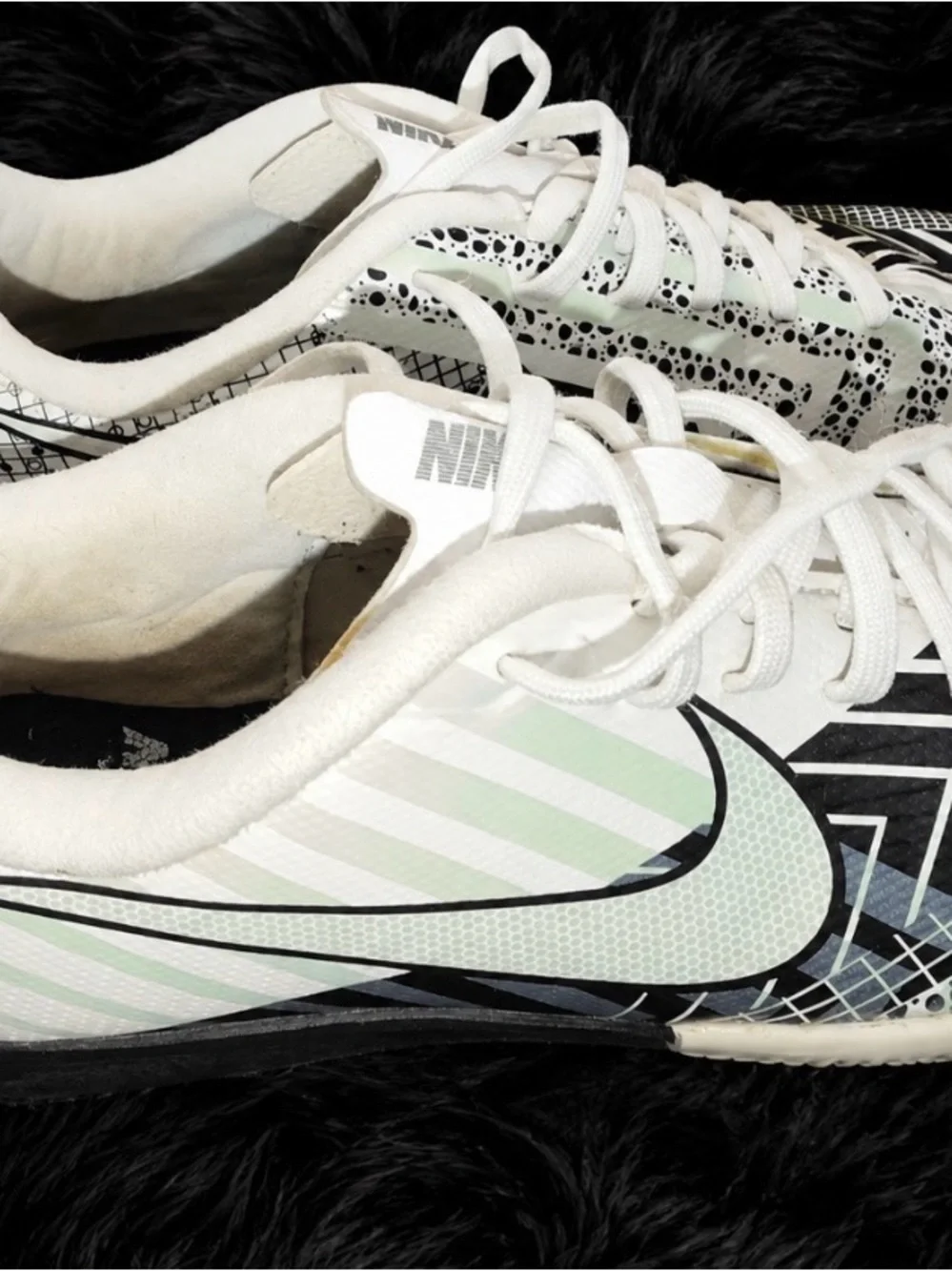 Nike Youth Mercurial Vapor 13 Academy MDS003 IC Indoor Soccer Shoes Size 1 | Y1